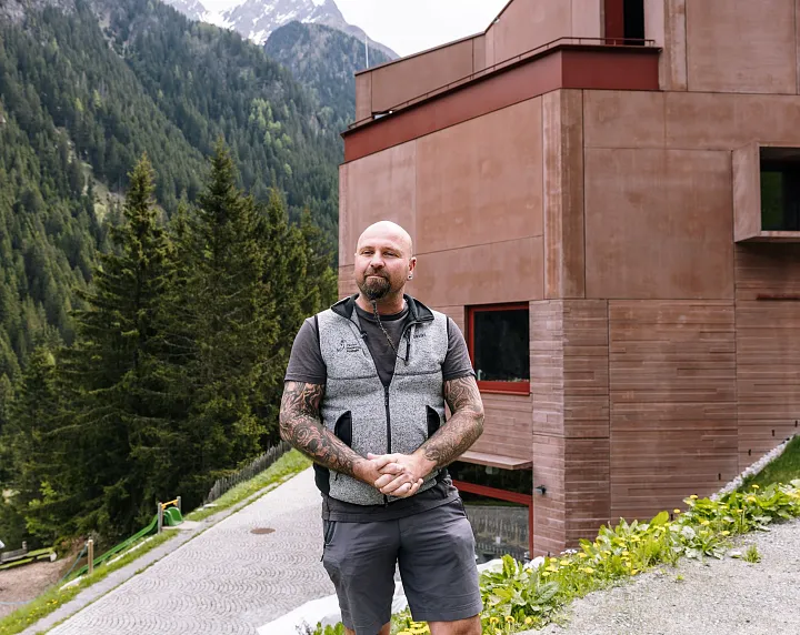 Führung im Tiroler Steinbockzentrum