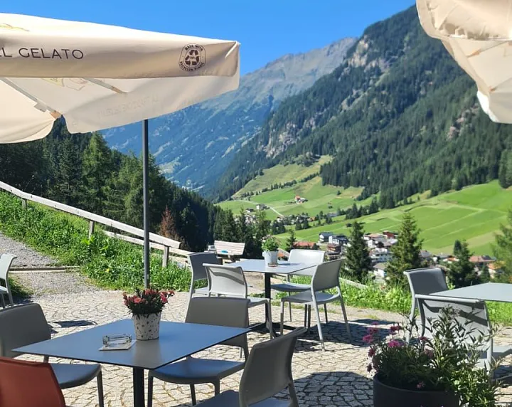 Café / Restaurant im Steinbockzentrum